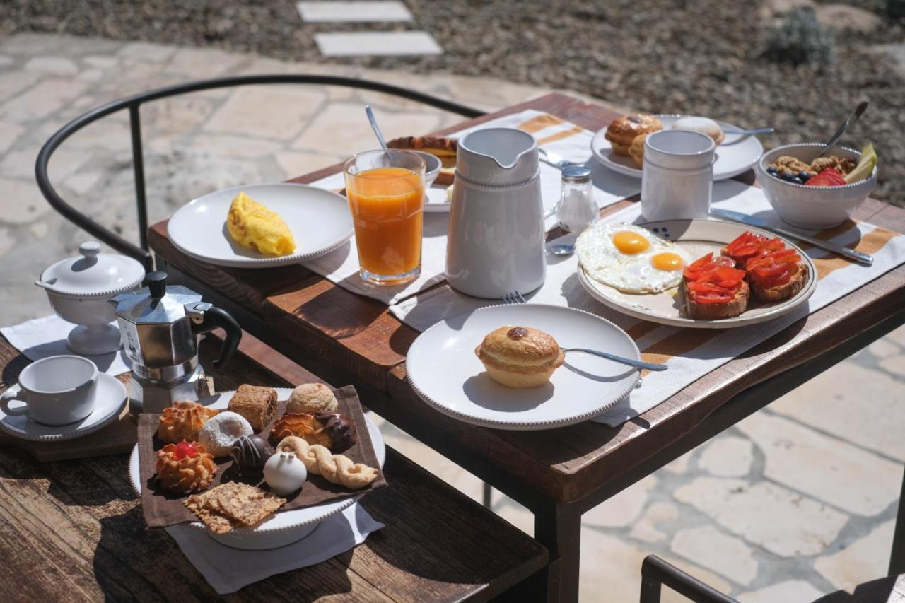 Bed and Breakfast Regina Di Ulivi Остуни Экстерьер фото